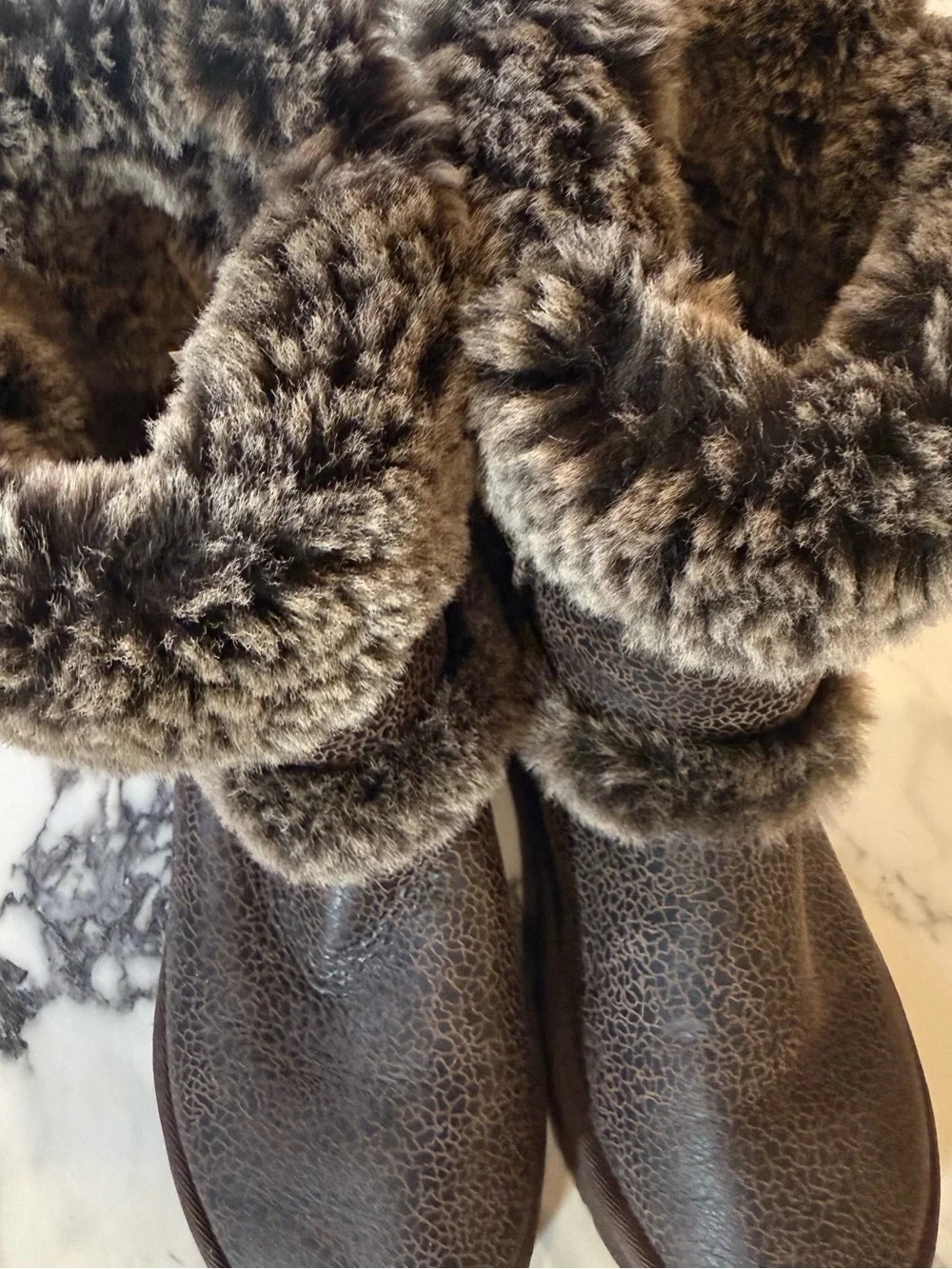 RARE 👈🏼 UGG Skylah Mid-Calf Bomber Leather Shearling Boots Brown Size 6 Pristine